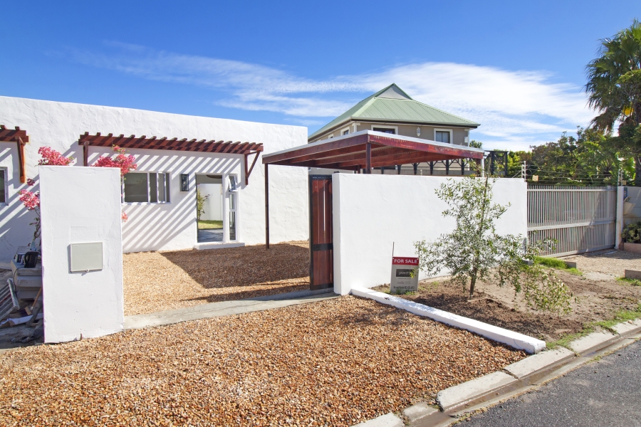 3 Bedroom Property for Sale in Milkwood Park Western Cape